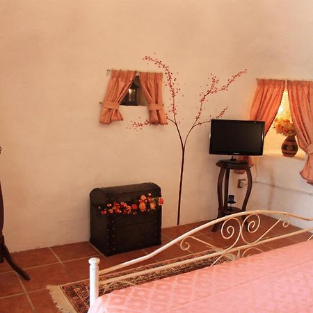 ガラトーネ Trullo Salento Bed & Breakfast エクステリア 写真