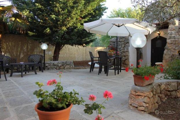 ガラトーネ Trullo Salento Bed & Breakfast エクステリア 写真